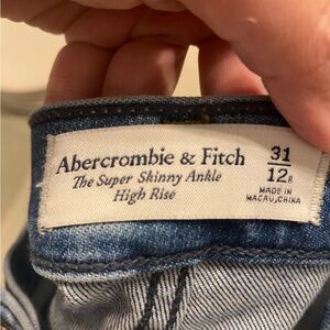 Abercrombie Super Skinny ankle high rise jean